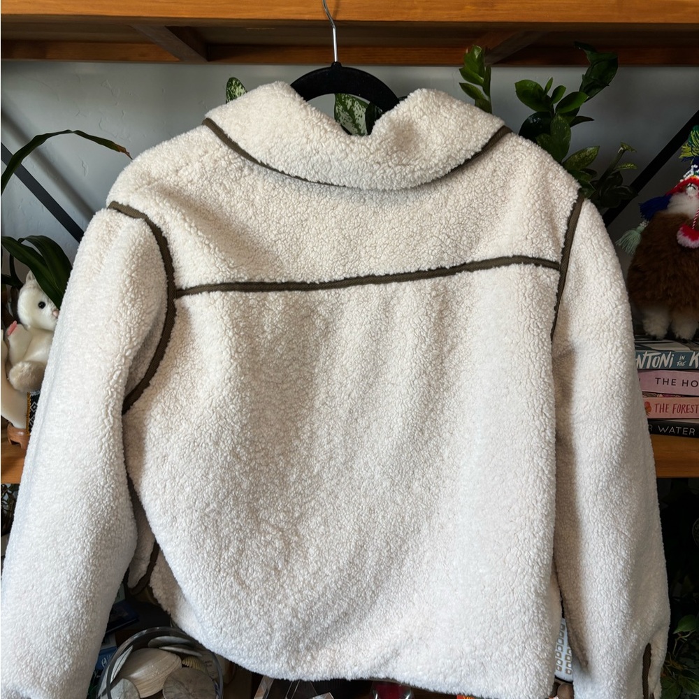 BLANKNYC Cloud Forest Sherpa Jacket | Medium - Picture 5 of 5
